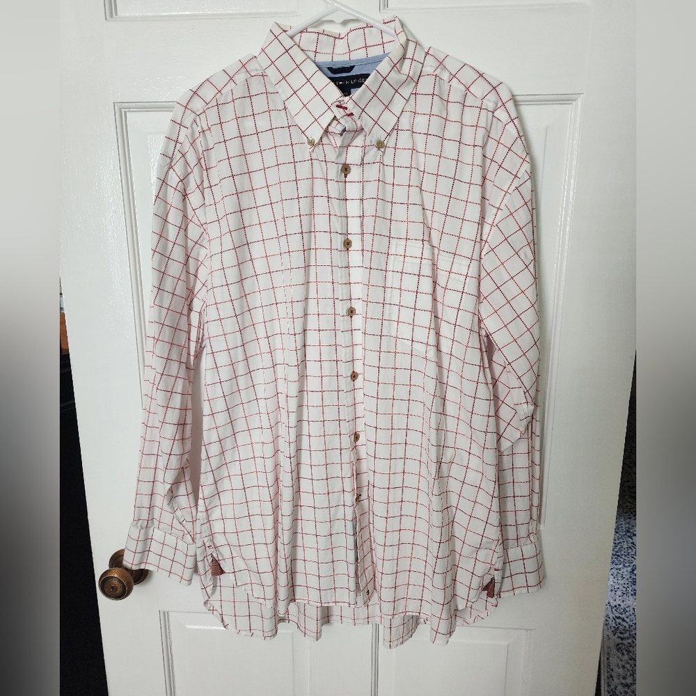 Tommy Hilfiger long sleeve button-up dress shirt